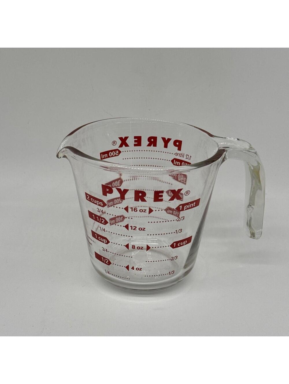 Pyrex  516 Vintage Glass Measuring Cup 1 Pint 2 Cups with Red Letter Made In USA